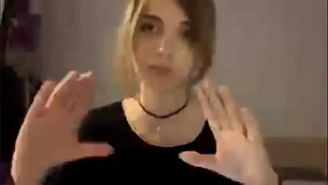 TakenTrumpet: вебкам-шоу