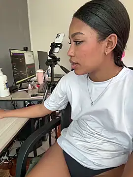 kali_rousse Chat XXX live