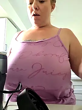 julimonroeのウェブカメラショー