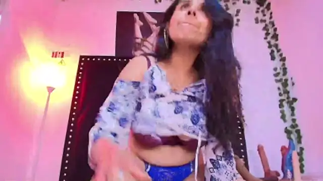 _Marcela__: онлайн-секс-чат