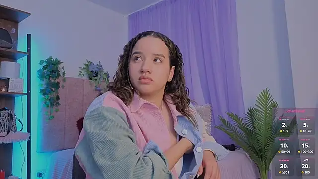 Chatroom XXX en direct de emilyrouxe