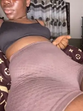 CBonita 即時 XXX 聊天