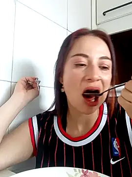 แชท XXX สดของ TaniaBlaze