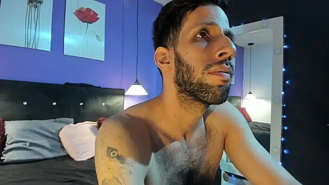 Chat +18 de Karim_mansur ao vivo