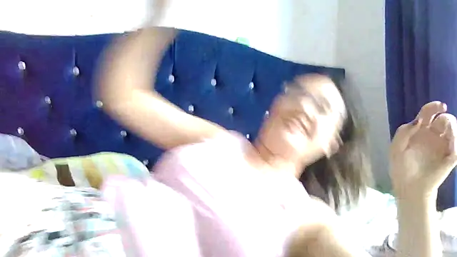 princessbella93 Adlı Modelin Canlı XXX Sohbeti