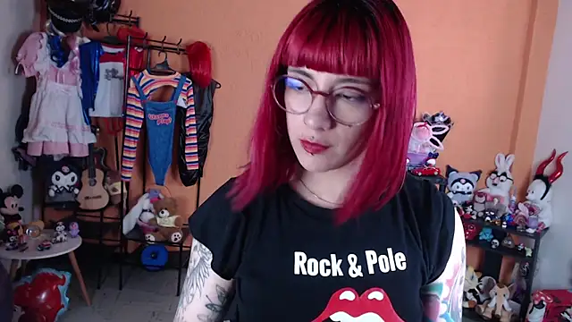 MissMiia2's Live XXX Chat