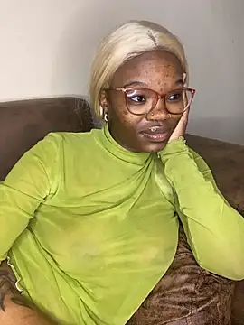 YummyMelanin117 Adlı Modelin Canlı XXX Sohbeti