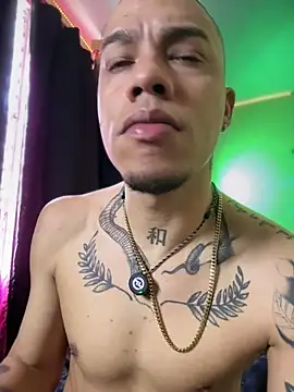 Chat XXX en directo de AlphaMasterXxx