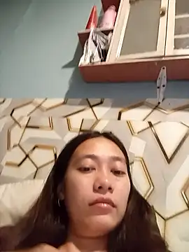 urnaughty_creamypie Adlı Modelin Canlı XXX Sohbeti