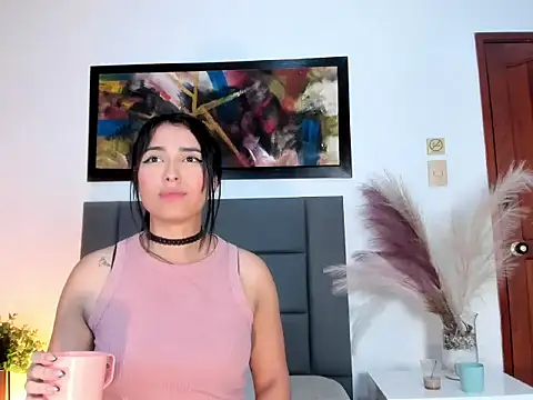 GahiaBelucci Adlı Modelin Canlı XXX Sohbeti