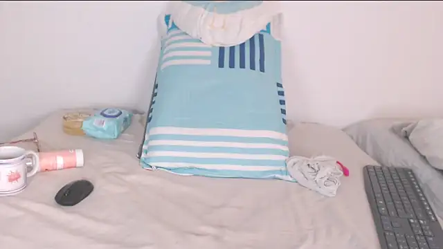 Show de shunrei_saan na webcam