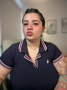 horny_roomiess' Live XXX Chat