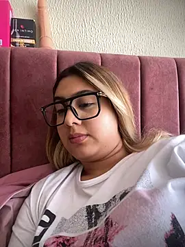 Chat XXX en directo de Miabonnett_