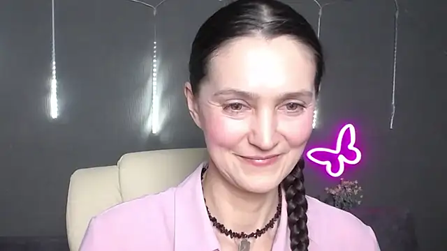 TayaFinch élő XXX-chatje