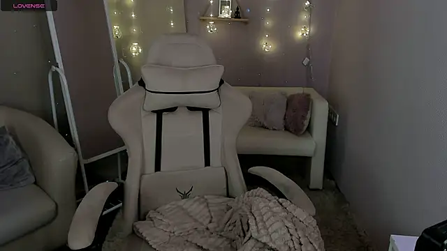 Hanako_Rey élő XXX-chatje