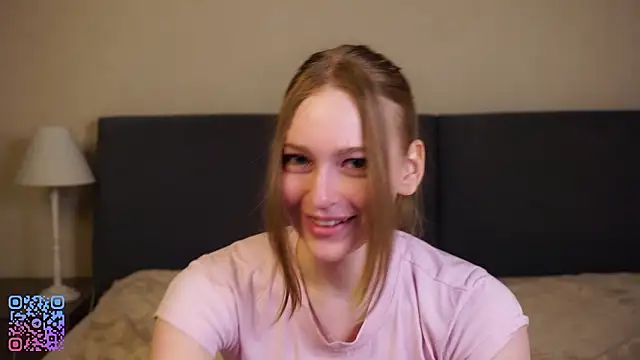 RowenaIanniello's Live XXX Chat