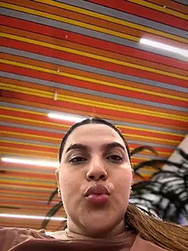 Colibri_xxx লাইভ XXX চ্যাট