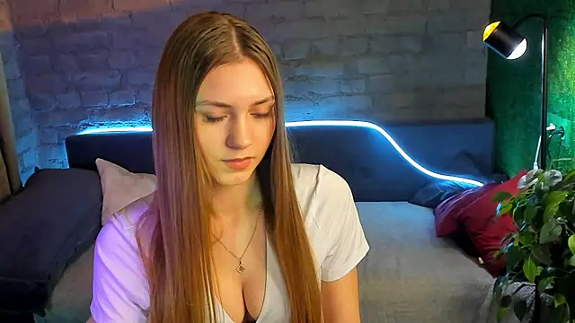 Cheryl_Backer Live XXX-chat