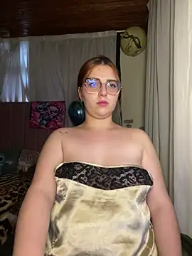 Živý XXX chat CoraVibes