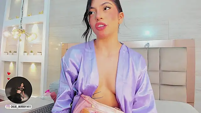 chloe_murray Live XXX-chat