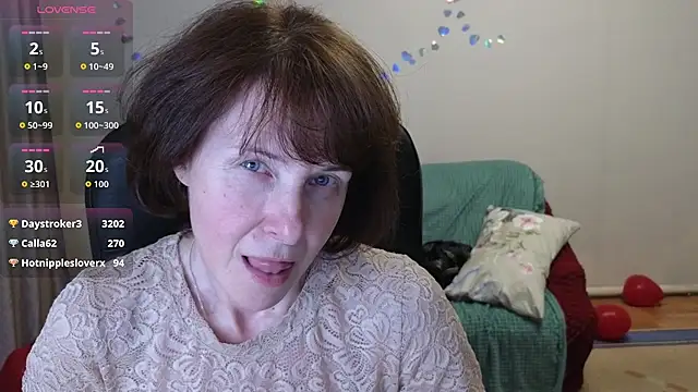 Chat +18 de Lia_Tito ao vivo