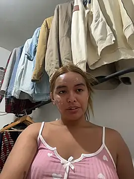 urasianlady's Webcam Show