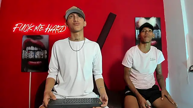 Živý XXX chat BOYS_PLAY