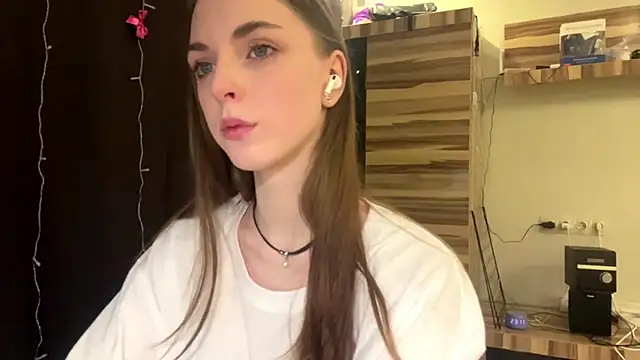 PollyDream Show in webcam