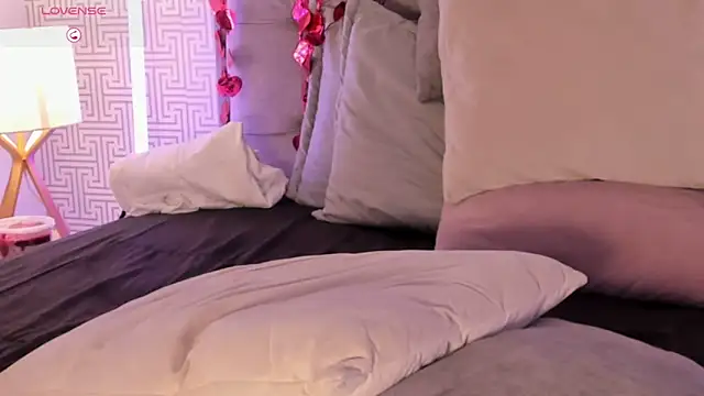 AriRobert_ Chat XXX in diretta