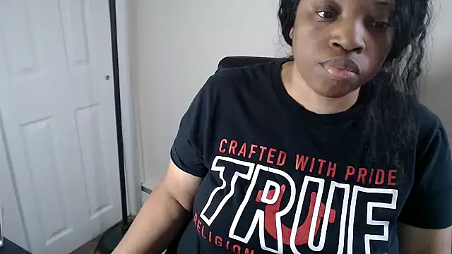 Sexymona1218 Chat XXX in diretta