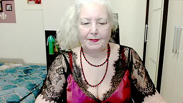 GrannyAlisa লাইভ XXX চ্যাট