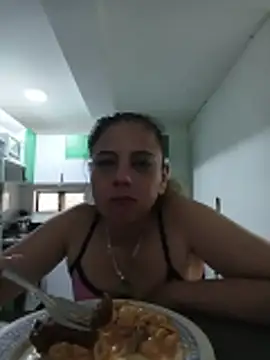 sasi_luna Chat XXX live