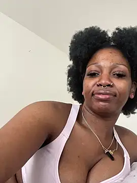 Chat +18 de mochamimi ao vivo