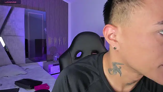 Chatroom XXX en direct de LiamDeep