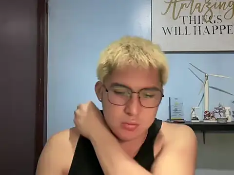 Pertunjukan Kamera Web Kingdirtyfog