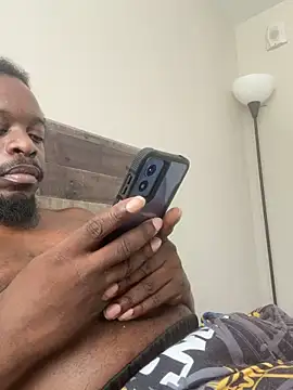 Pokazy przed kamerką – makeherfeelg