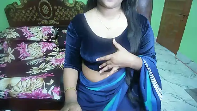 แชท XXX สดของ BengaliQueenStar