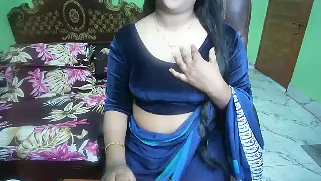 BengaliQueenStarのライブXXXチャット