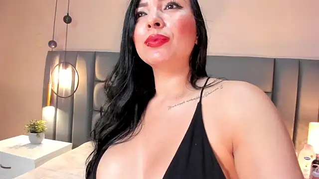 XXX chat uživo modela SeleneLujan