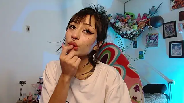 XXX chat uživo modela Layla_quinn