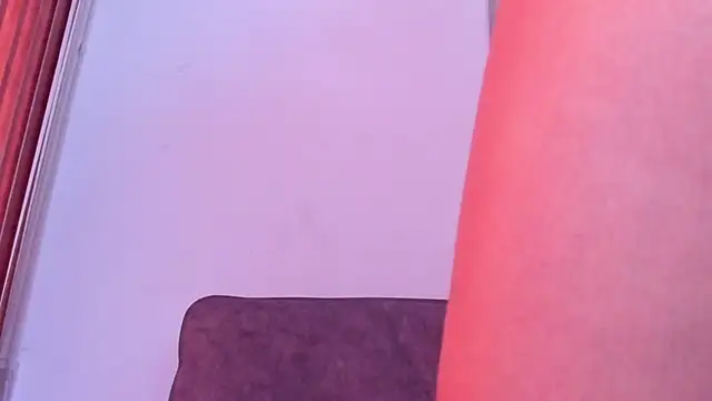 alondrabigtits Adlı Modelin Canlı XXX Sohbeti