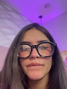 im_miadoll Adlı Modelin Canlı XXX Sohbeti