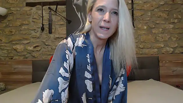 Naschkatze01 – Naživo XXX chat