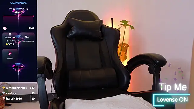 XXX chat uživo modela Sarasavage