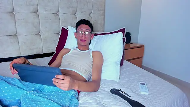 Pertunjukan Kamera Web twink_royale18