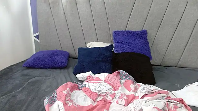 Chatroom XXX en direct de luna_merie