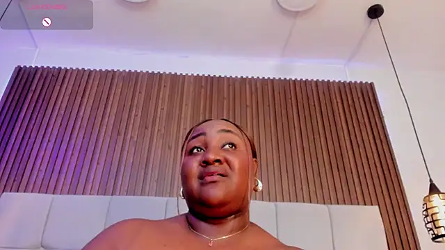 Saravy_Blandon's Live XXX Chat