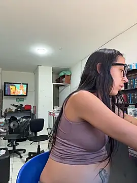 pregnant_sofii18 现场XXX聊天