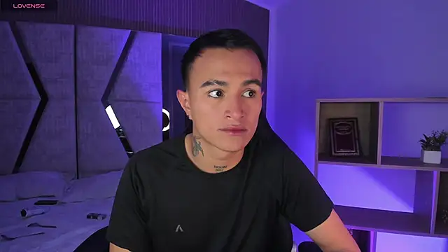 LiamDeepのライブXXXチャット