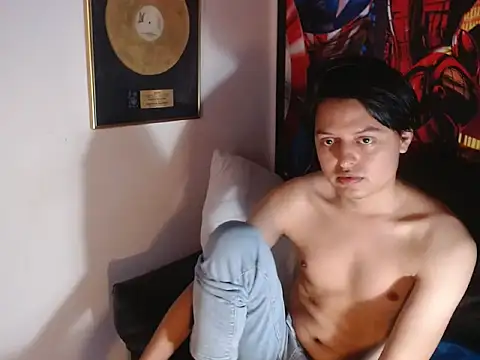 XXX chat uživo modela Kevin_Charless